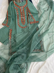 AFFORDABLE 3PC LAWN COLLECTION