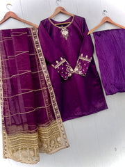 MINHA FESTIVE COLLECTION