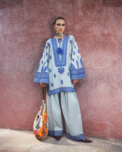 WANIYA LUXURY LAWN shalwar dress