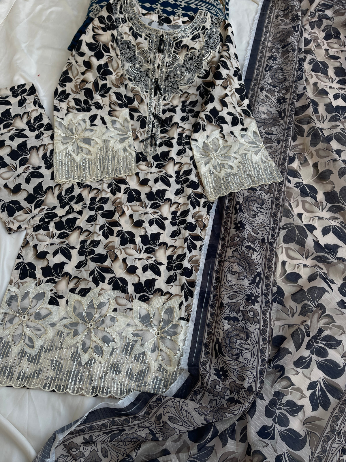 NAYRA 3PC LAWN DRESS