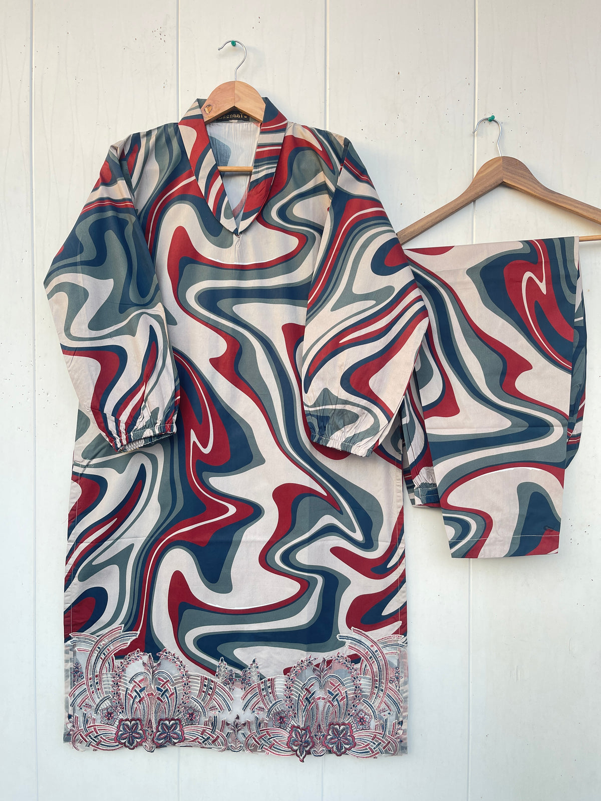 CLASSIC BOUTIQUE 2PC COLLECTION