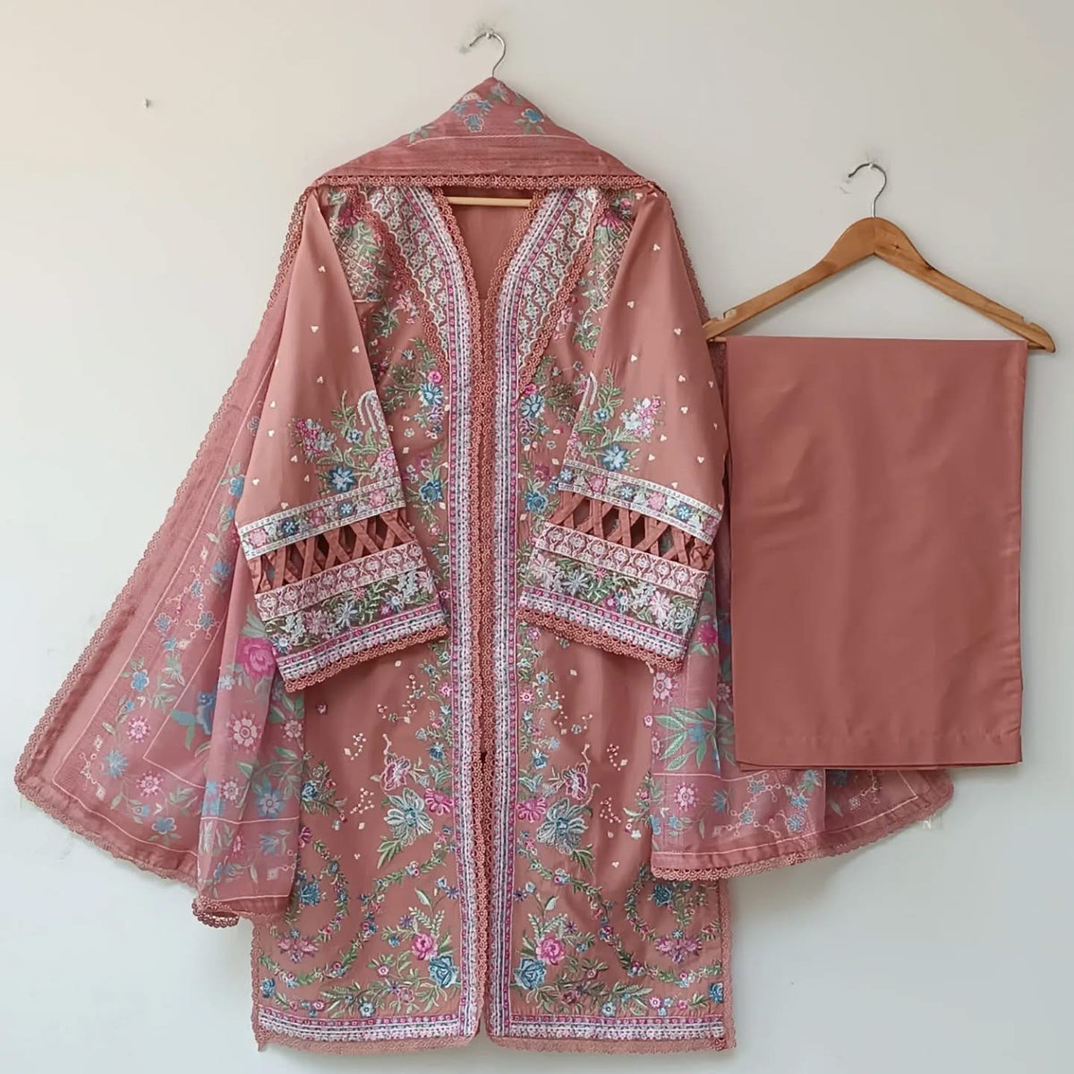 MAROSH LAWN 3PC DRESS (DUSTY)