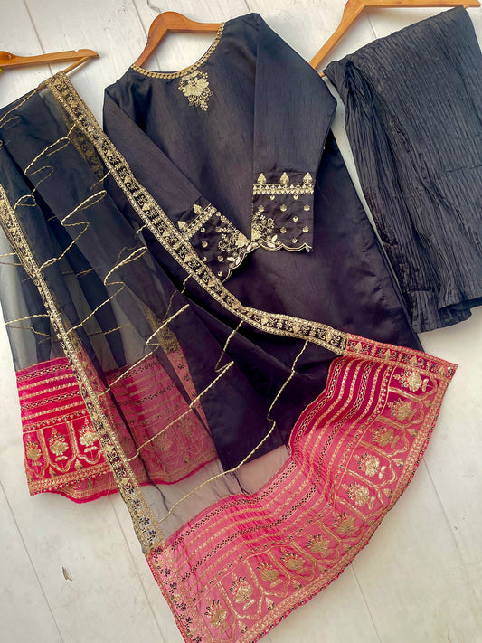 MINHA FESTIVE WEAR COLLECTION