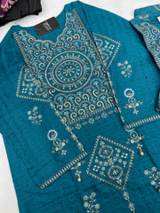 Embroidered kurta